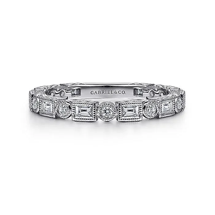 14K White Gold Baguette and Round Diamond Ring