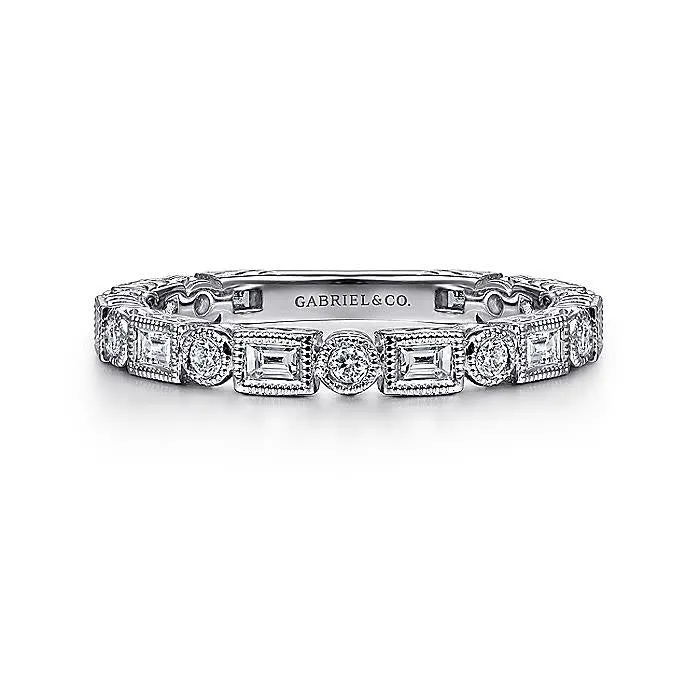 14K White Gold Baguette and Round Diamond Ring