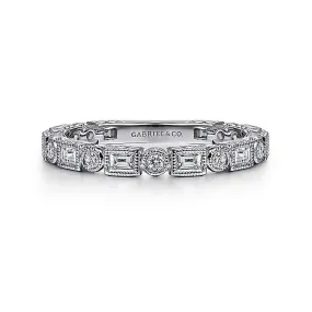 14K White Gold Baguette and Round Diamond Ring