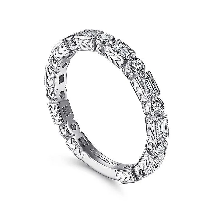 14K White Gold Baguette and Round Diamond Ring