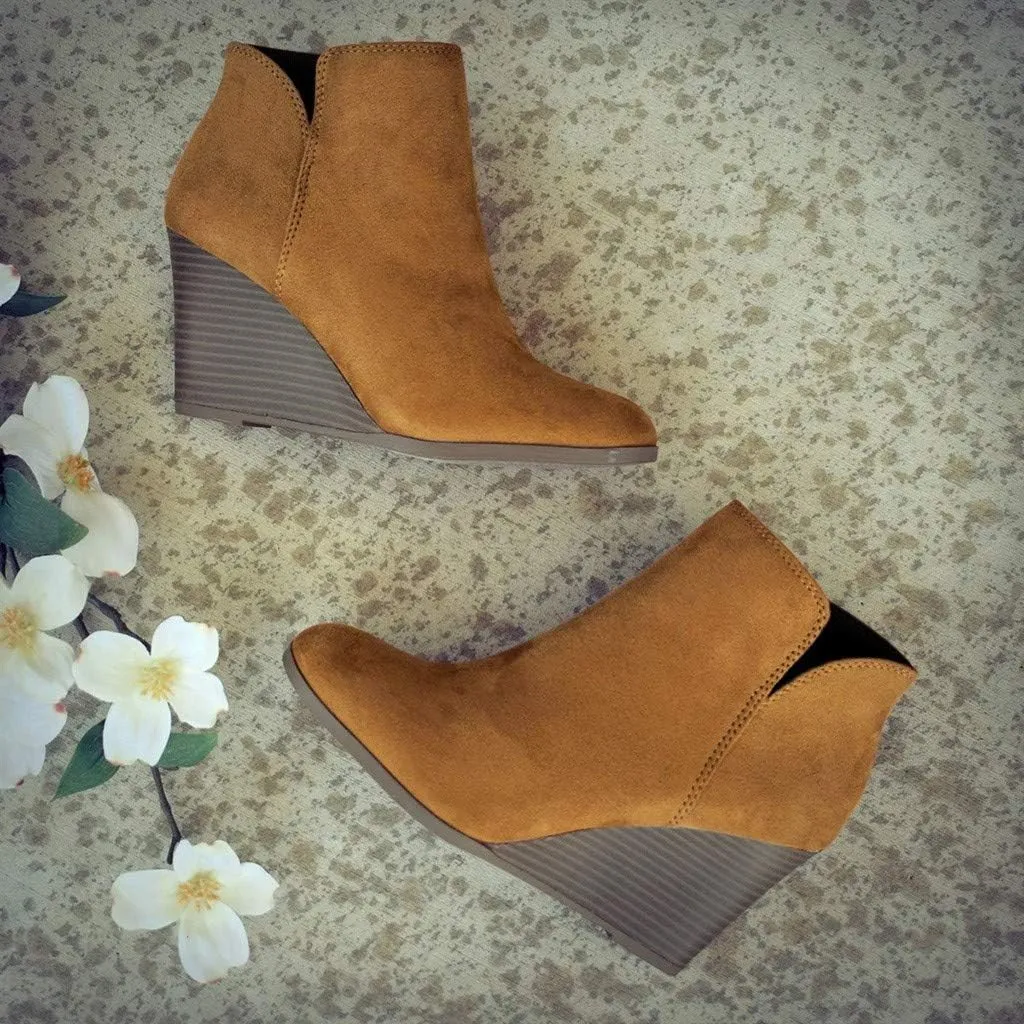 Cathalem Ankle Booties for Women, Womens Ankle Boots Pointed Toe Faux Stacked Chunky Heels Tassels Side Zipper Booties