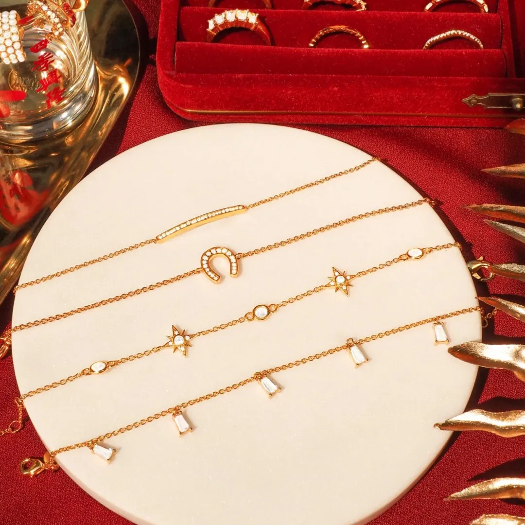 Sleek Crystal Bar Braclet