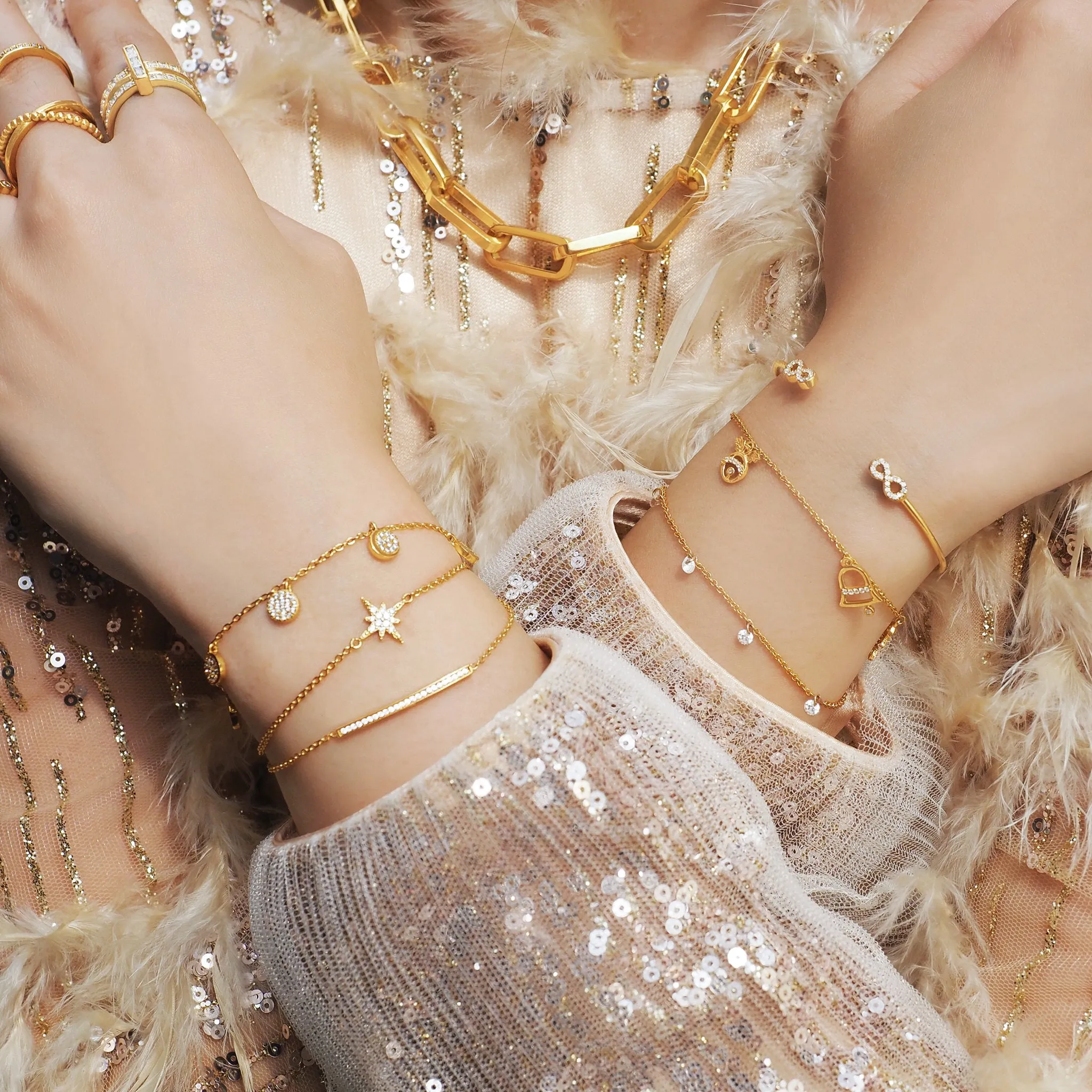 Sleek Crystal Bar Braclet