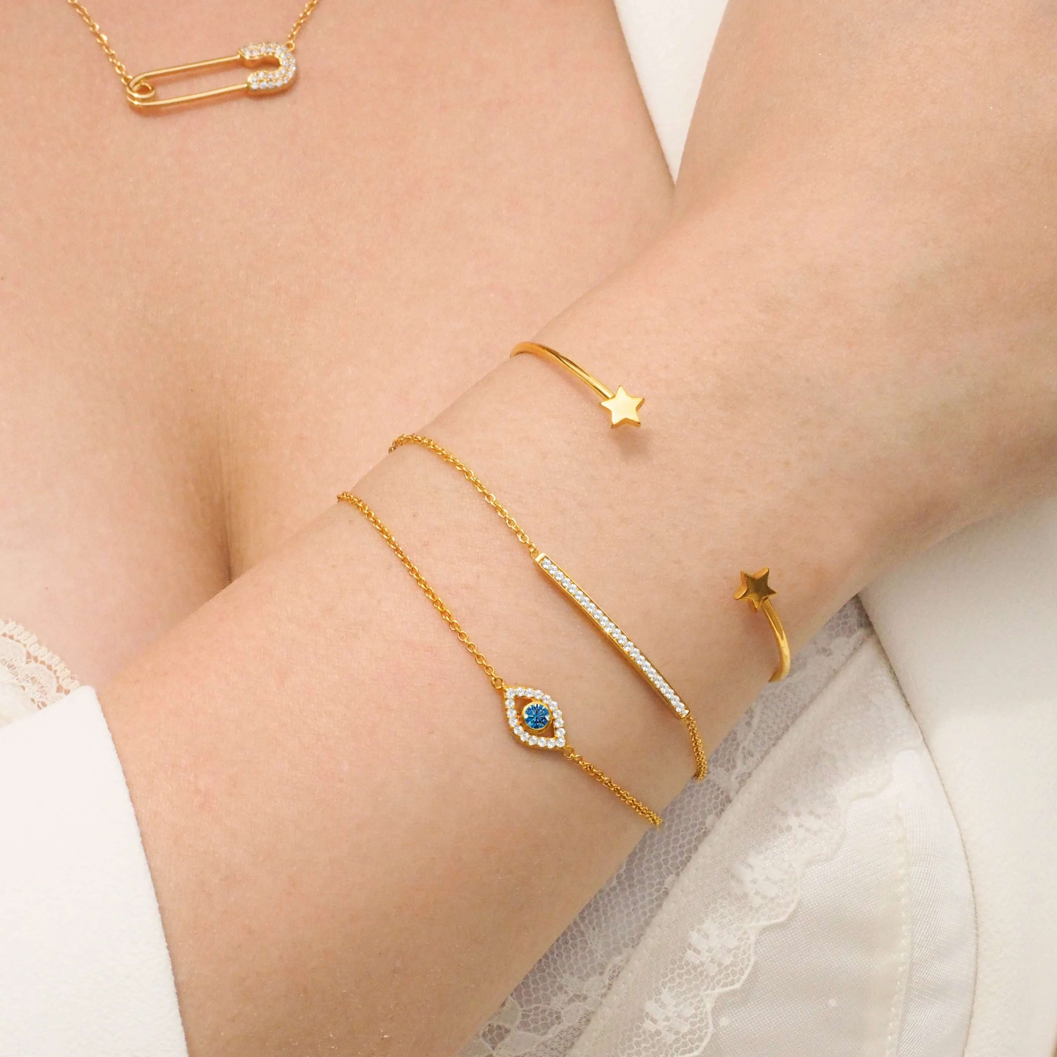 Sleek Crystal Bar Braclet