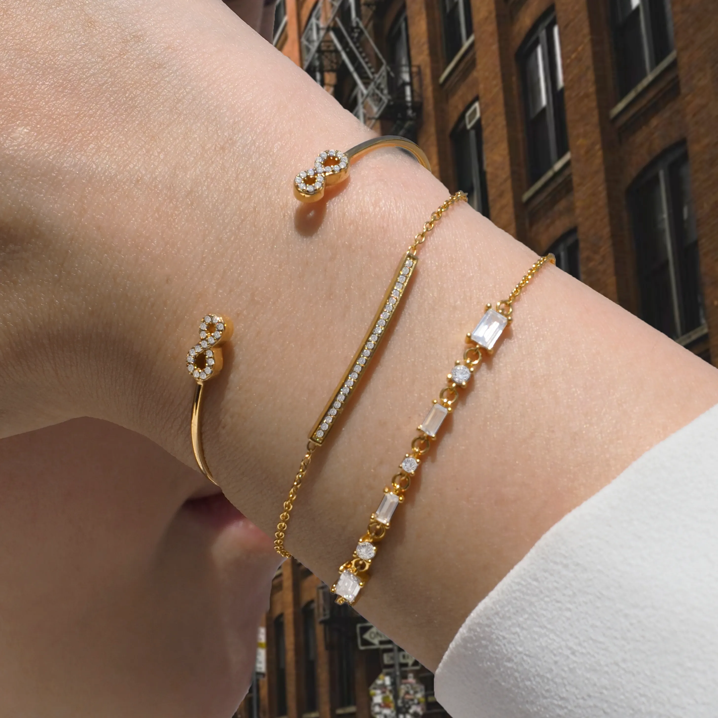 Sleek Crystal Bar Braclet